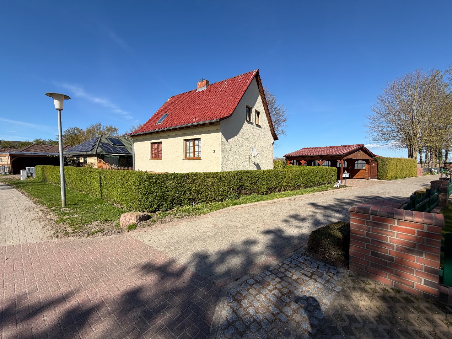 Straßenansicht
