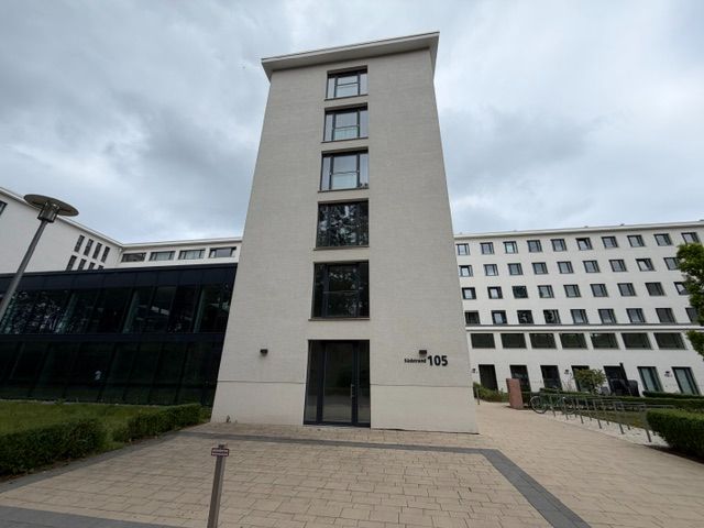 Gewerbeeinheit mit Vorplatz